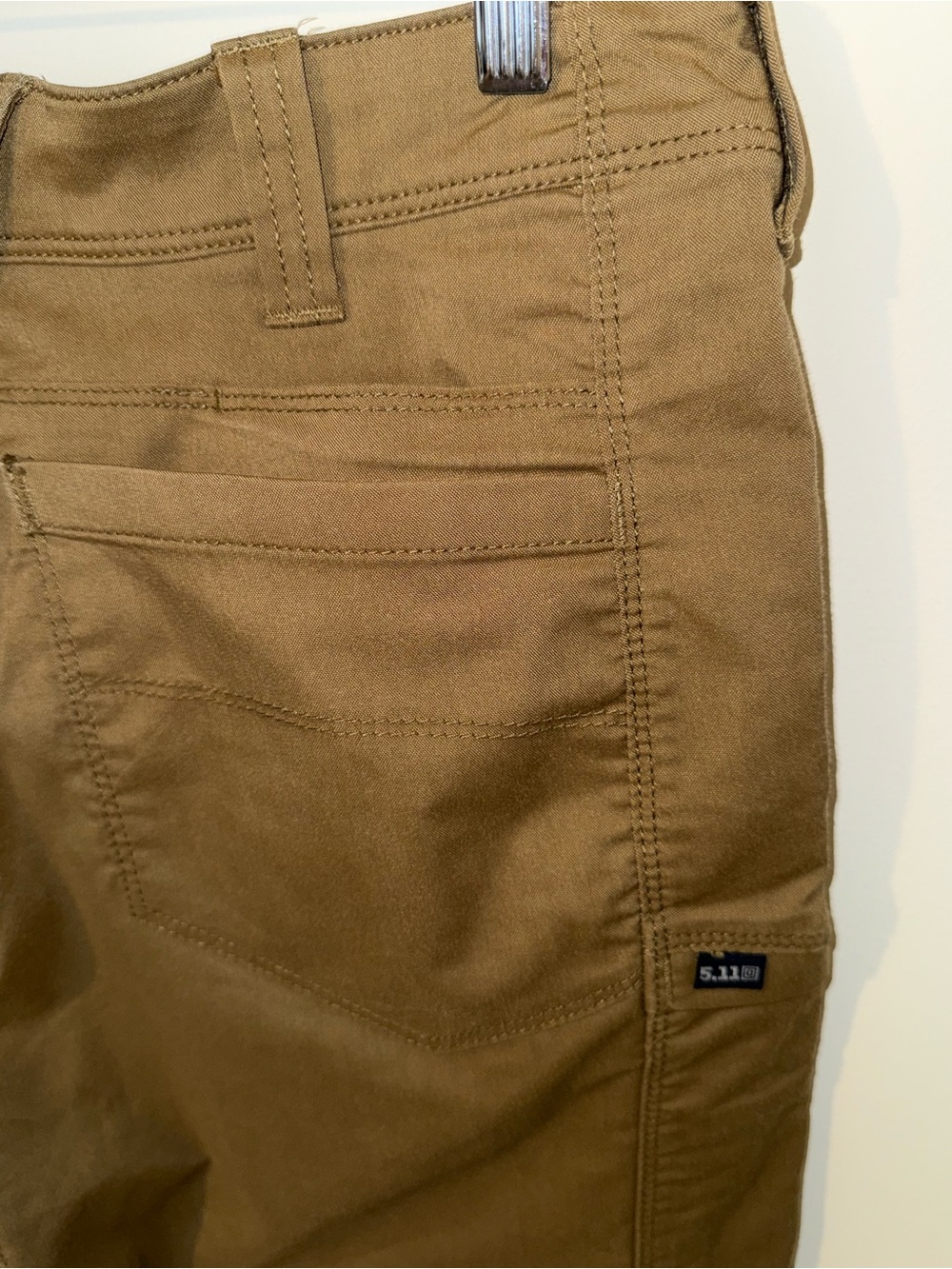 Men’s 5.11 Tactical Brown Cargo Shorts with Multiple Pockets - Picture 5 of 8